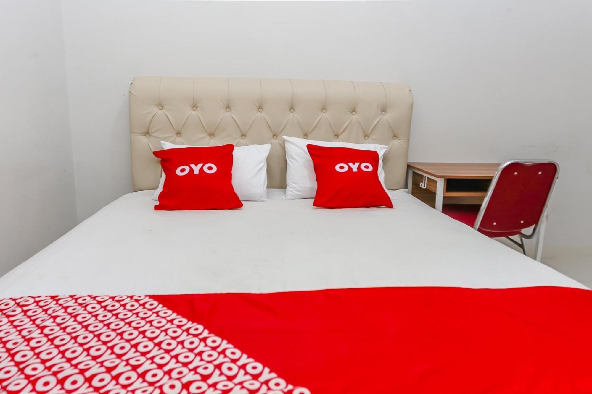 Oyo 94171 Mr Stay Room Bekasi Bagian luar foto